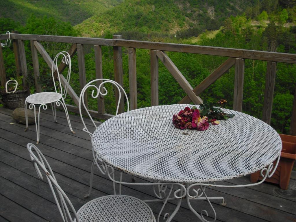 Chambres D'Hotes Les Terrasses De Cailla Екстер'єр фото